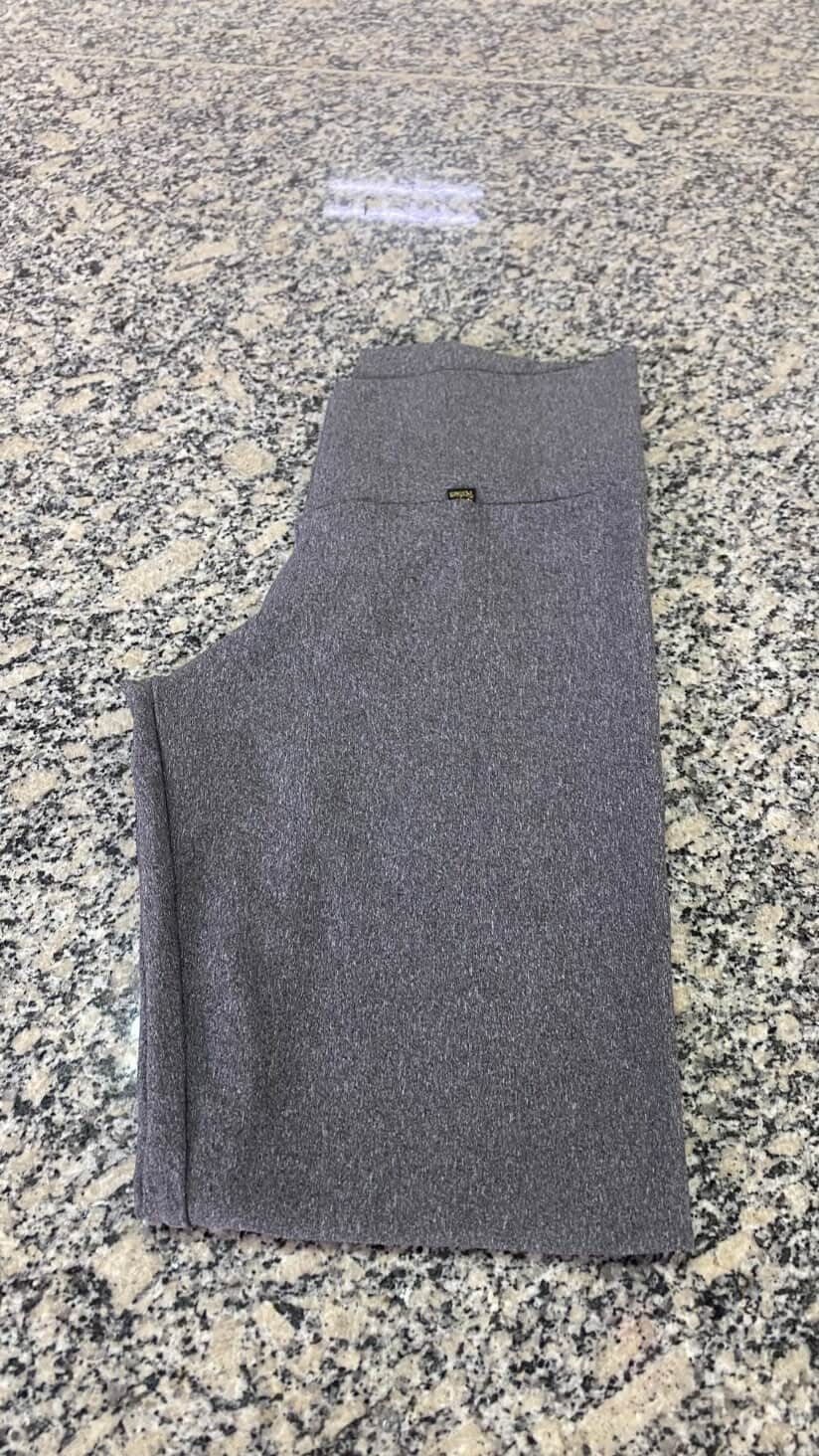 Calça legging cinza